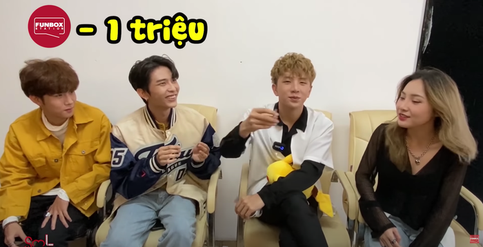 Hiếm khi thấy Đông Nhi uy nghiêm ra thông báo phạt các 'gà' nhà nhưng lại bị Ông Cao Thắng 'sửa lưng' thế này Ảnh 5