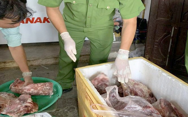 'Hô biến' thịt heo nái thành thịt bò bằng hóa chất Ảnh 2