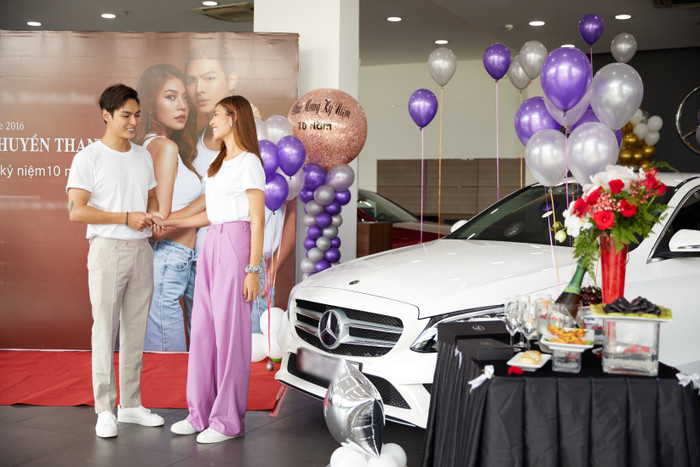 Được Jay Quân tặng xế hộp mừng kỷ niệm 10 năm, Chúng Huyền Thanh chia sẻ: 'Lần đầu gặp còn tưởng anh cong' Ảnh 4