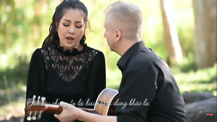 Danh hài Thúy Nga gây xôn xao khi tiết lộ việc bị đánh ghen, nguyên nhân bắt nguồn từ bản hit Hoa nở không màu của Hoài Lâm Ảnh 8