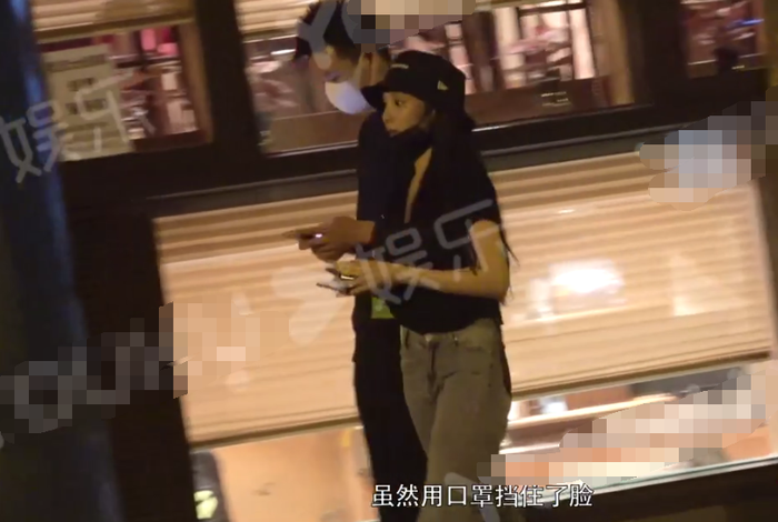 Nàng 'Tiểu Phong' Bành Tiểu Nhiễm lộ ảnh hẹn hò, cùng trai lạ qua đêm tại khách sạn? Ảnh 10