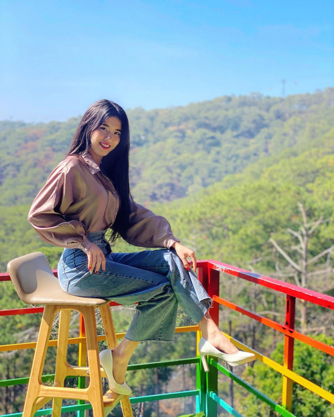 Đặng Phương Nhung trong chuyến du lịch tại Đà Lạt