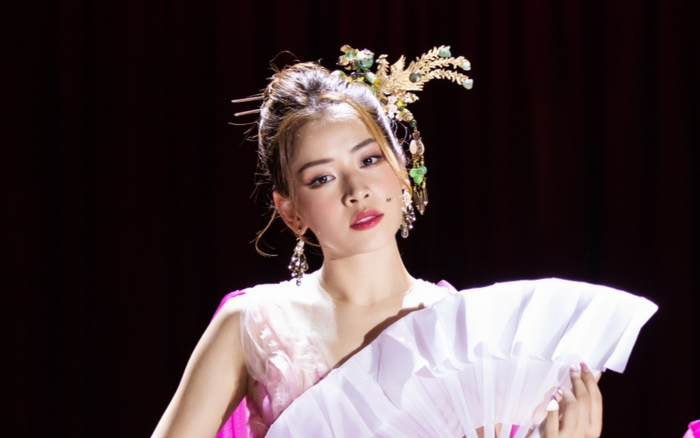 Bị bắt lỗi chính tả, Chi Pu chả buồn sửa sai mà còn đáp trả vô cùng khéo léo thế này đây Ảnh 2