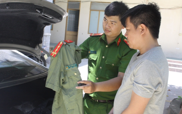 Giả danh công an, đến tận nhà người dân để lừa đảo hàng trăm triệu đồng Ảnh 2