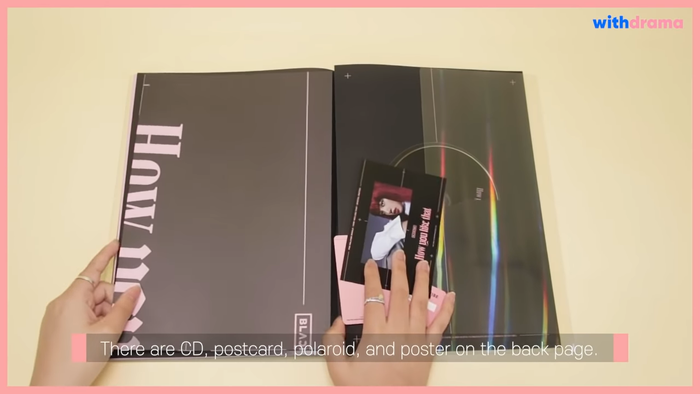 Single lần này được đi kèm cùng đĩa CD, Postcard,.. và poster cỡ lớn như mọi khi!