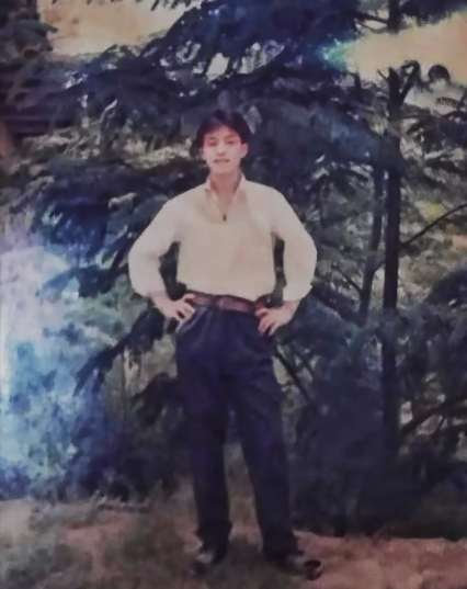 Li Hua năm 18 tuổi.