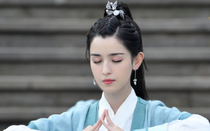 Nhan sắc của Người đẹp Tân Cương mới lấn át cả Địch Lệ Nhiệt Ba Ảnh 2