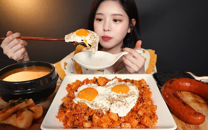 YouTuber ẩm thực Hàn Quốc bị các nhà hàng đồng loạt tẩy chay, lý do đằng sau mới thực sự bất ngờ Ảnh 2