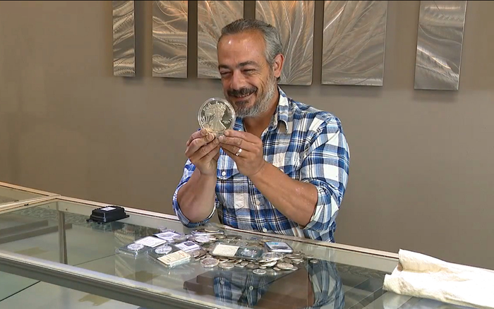 Thợ kim hoàn Mỹ chôn cả gia tài triệu đô, thách thức người săn tìm kho báu Ảnh 2