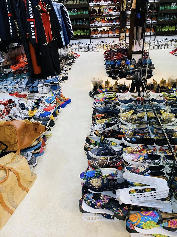 Sao Việt khiến fan mắt chữ O miệng chữ A vì tủ đồ hàng hiệu đắt ngang căn penthouse Ảnh 15