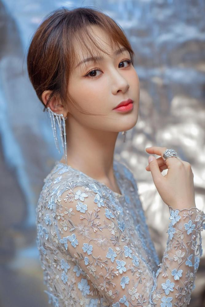 Bất công tại LHP Kim Ưng lại tái diễn: Angelababy có đến 2 tác phẩm được đề cử trong khi Dương Tử lại trắng tay! Ảnh 11