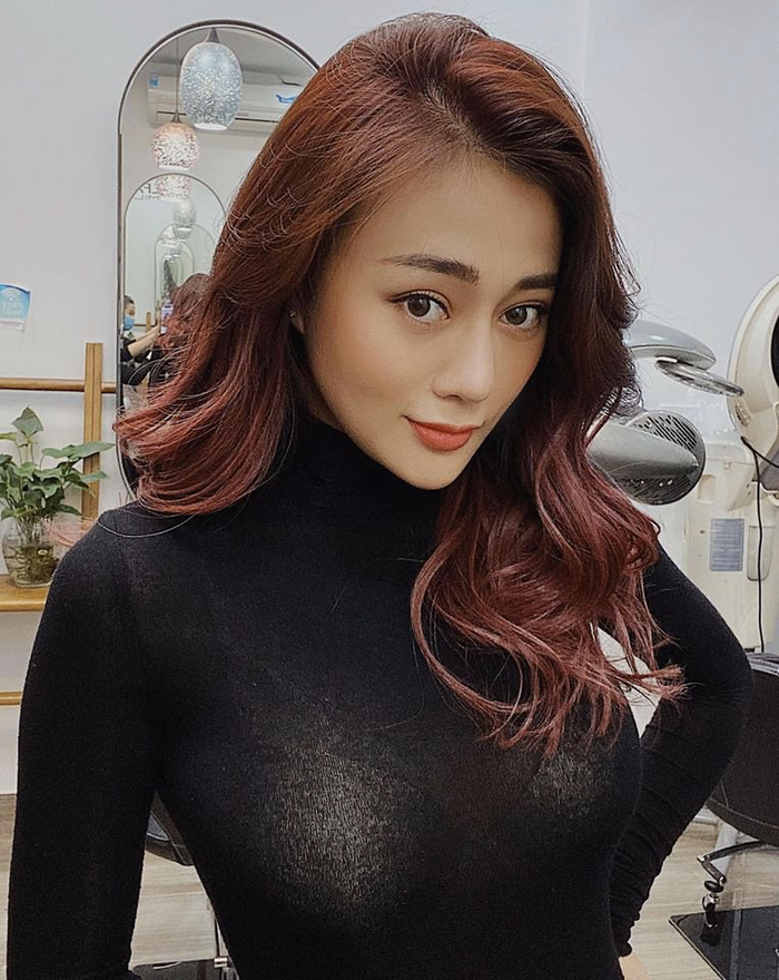 Mỹ nhân Việt dính lỗi thời trang nghiêm trọng, diện đồ kín mít mà vẫn bị soi rọi cơ thể Ảnh 9