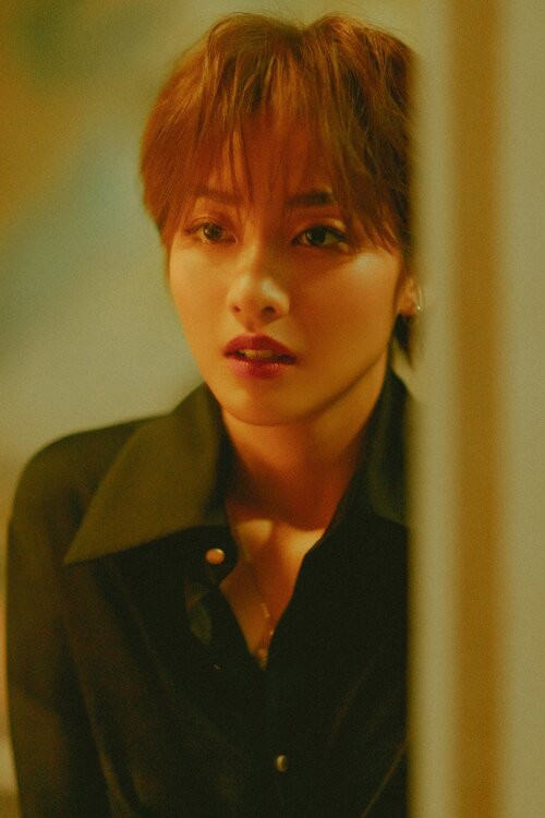 Khả Ngân vừa cho ra mắt MV mới Em đau lòng thế anh vừa lòng chưa với tạo hình khác lạ.&nbsp;