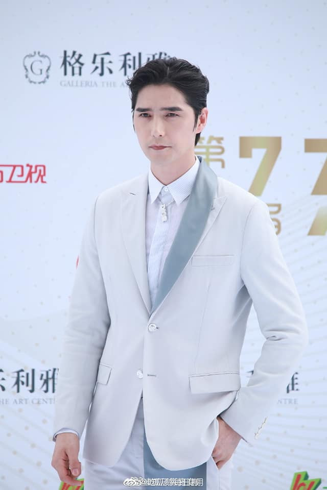 Không chỉ thưởng thức âm nhạc, khán giả còn được chiêm ngưỡng những visual xinh lung linh tại 'Đông phương phong vân bảng lần thứ 27' Ảnh 12