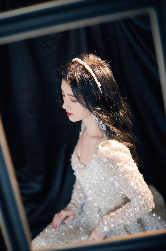 Không chỉ thưởng thức âm nhạc, khán giả còn được chiêm ngưỡng những visual xinh lung linh tại 'Đông phương phong vân bảng lần thứ 27' Ảnh 16