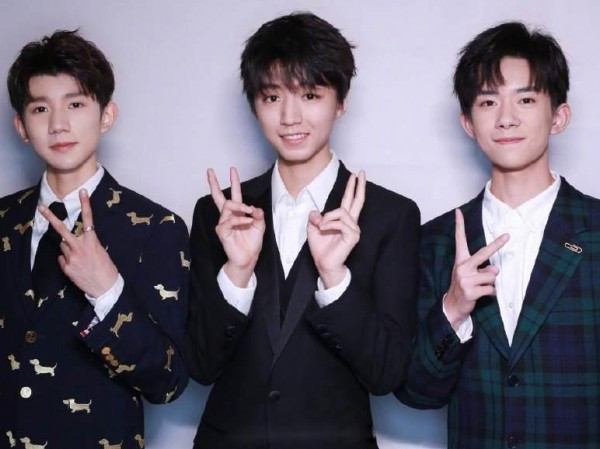 Chỉ trong vài phút tên TFBOYS concert 7 năm đã nhanh chóng lên top tìm kiếm weibo