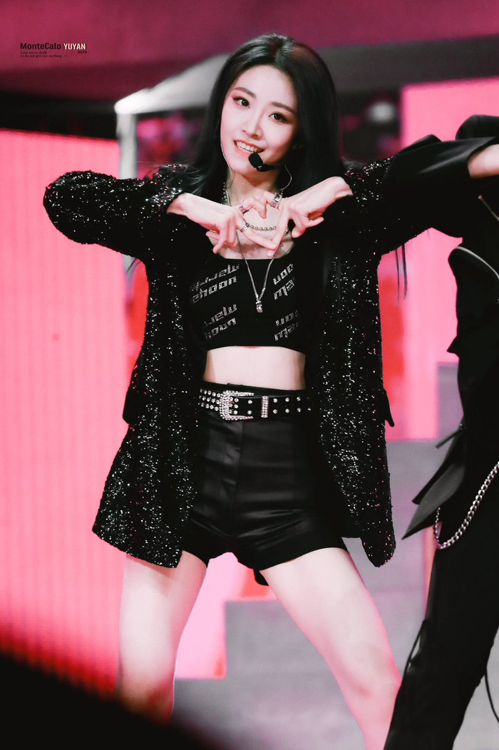 Khả năng hát live tệ nhưng Lý Nghệ Đồng vẫn được người hâm mộ ủng hộ và khen ngợi Ảnh 8