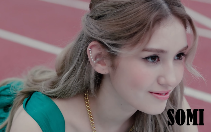 Somi liên tục nhá hàng tạo hình MV What You Waiting For, fan thắc mắc liệu có bao nhiêu concept cho lần trở lại này? Ảnh 2