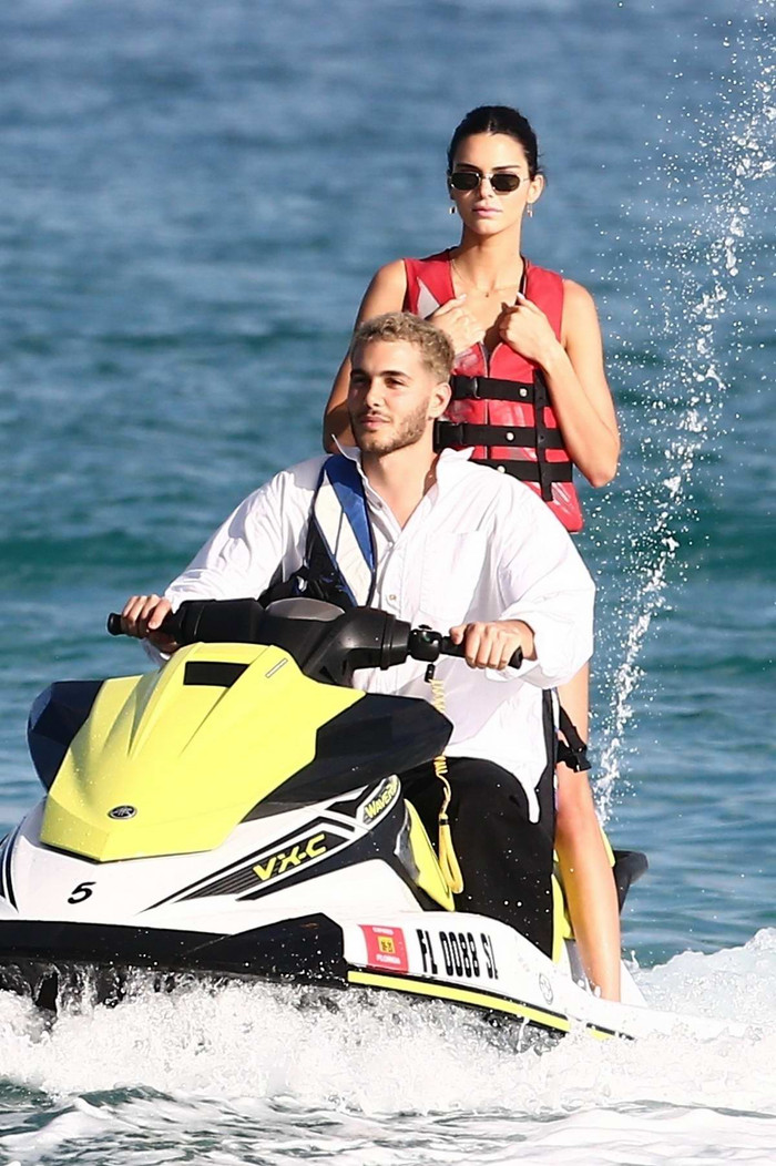 Cứ mỗi thời gian rãnh rỗi, Fai và Kendall đều dành thời gian đi chơi cùng nhau