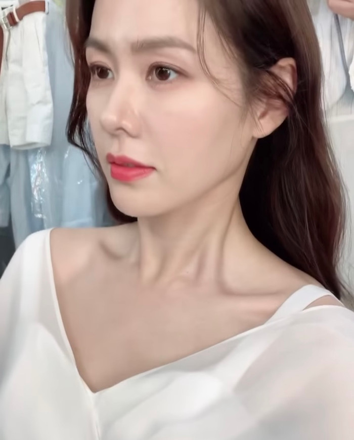 Han Ji Min hóa nữ thần 20 tuổi, áp đảo nhan sắc Son Ye Jin - Yoona và Suzy Ảnh 21