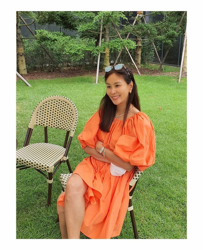 Vợ của 'tài tử' Jang Dong Gun - Go So Young (47 tuổi).