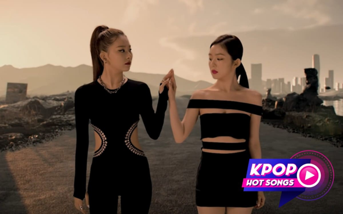 Bàn chân của Seulgi & Irene bỗng dưng biến mất trong MV Naughty, SM Entertainment làm ăn kiểu gì thế này? Ảnh 2