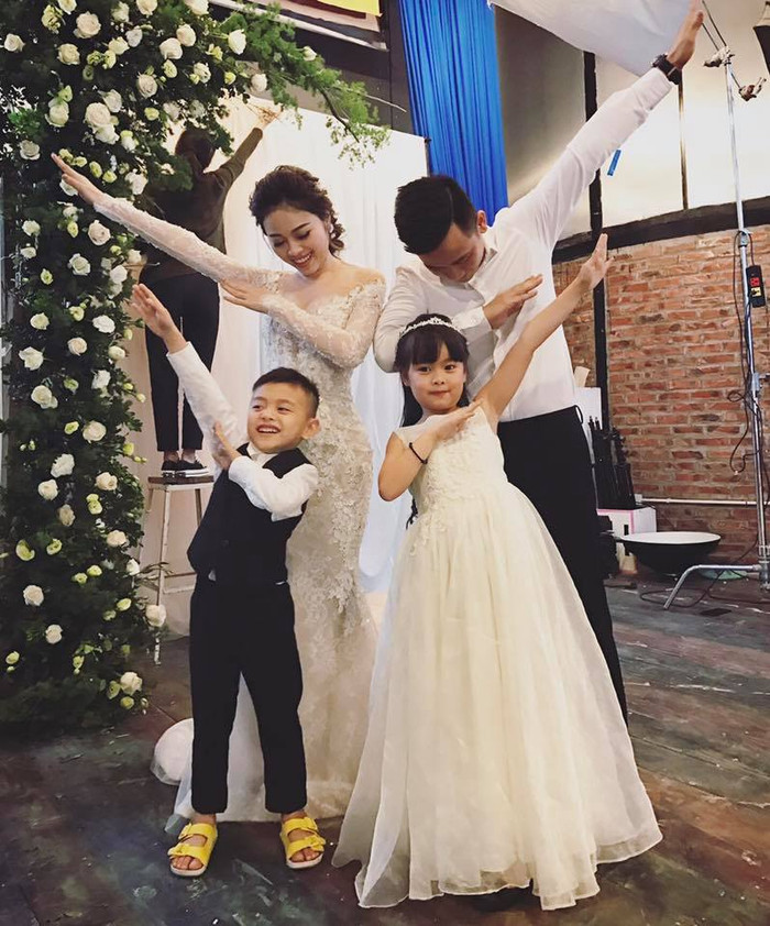 Hotmom Hằng Túi mừng sinh nhật khi đang mang thai lần 5, tiết lộ mối quan hệ đặc biệt với mẹ chồng cũ Ảnh 11