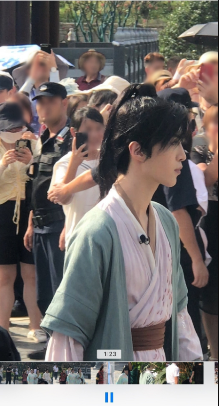 Phạm Thừa Thừa cosplay Lý Tiêu Dao, sắc nét không thua kém Hồ Ca năm xưa Ảnh 16