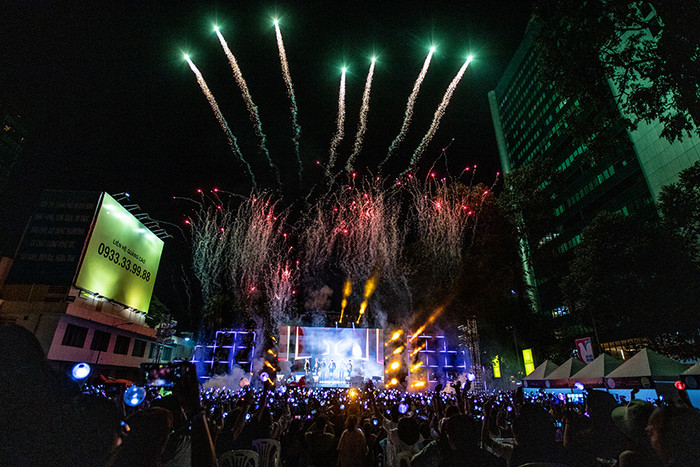 Đến hẹn lại lên: Fan BTS chuẩn bị 'quậy tung trời' trong FANFEST hoành tráng tại Hà Nội dành riêng cho V-Army Ảnh 10