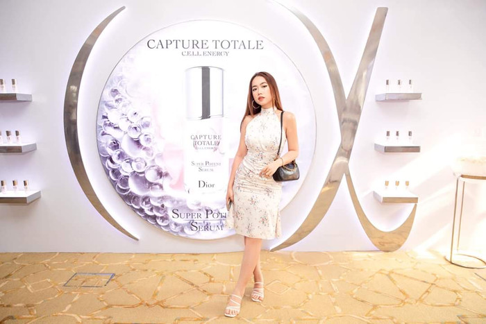 'Soi' học vấn và cuộc sống sang chảnh của hotgirl Mina Nguyễn, dân mạng trầm trồ ngưỡng mộ Ảnh 12