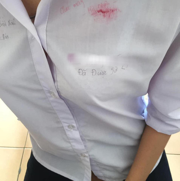 Dòng lưu bút ở vị trí nhạy cảm