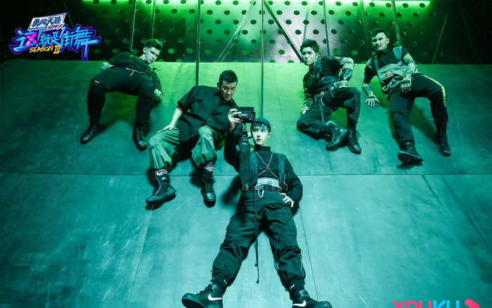 Vương Nhất Bác phê bình người khác 'ăn cắp', Cnet nói: Vũ đạo của anh ta không phải cũng sao chép mà ra ư? Ảnh 2