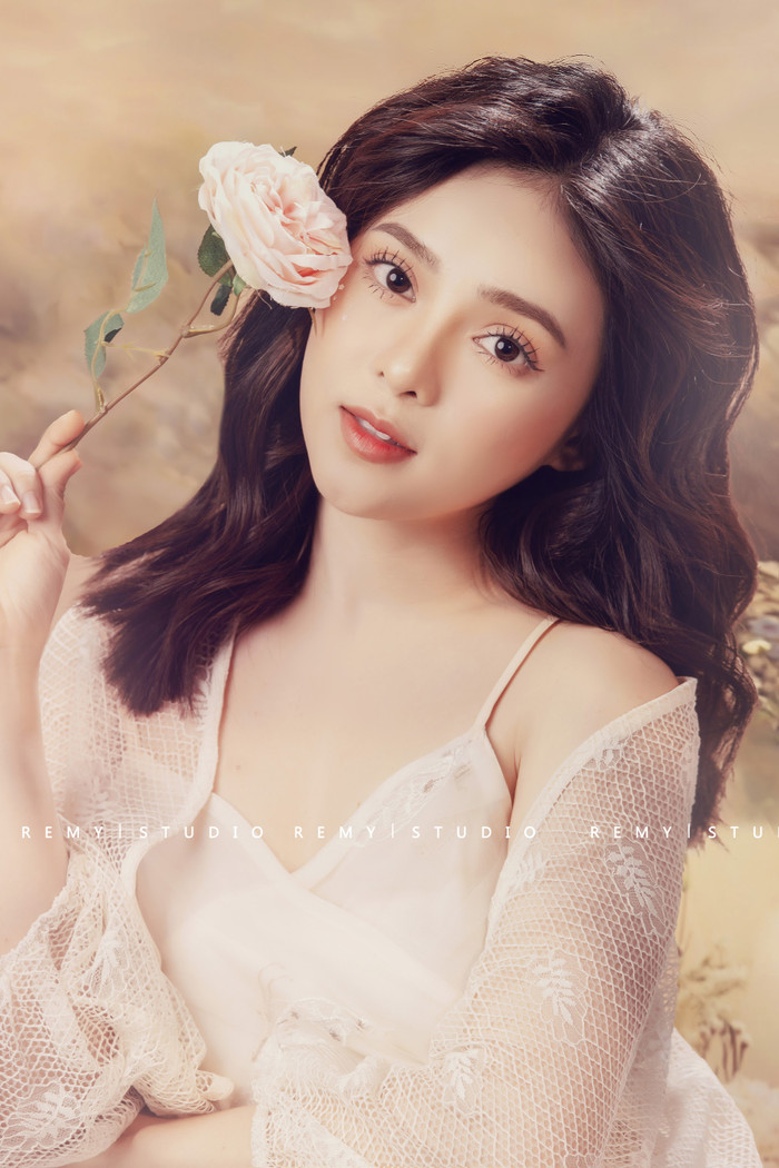 MC 9X xinh đẹp - Lê Kim Quý