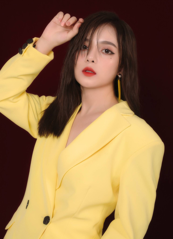 Nữ MC truyền hình 'gây sốt' về nhan sắc lẫn tài năng, được ví như 'Cổ Lực Na Trát phiên bản Việt' Ảnh 7