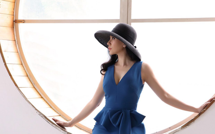 Những chiếc đầm đón thu cho nàng công sở thêm quyến rũ Ảnh 2