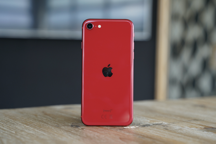 Dòng iPhone này có giá khởi điểm chỉ từ 200 USD (khoảng 4.6 triệu đồng). (Ảnh: © iPhon.fr)