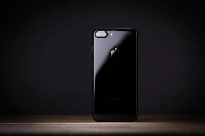 MauriQHD cũng từng cho biết, Apple đang phát triển một phiên bản iPhone SE Plus 2020, với thiết kế tương tự iPhone 8 Plus. (Ảnh: ゴリミー)