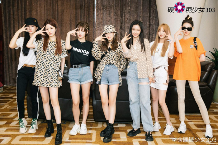 Thực lực của Bonbon Girls 303 gặp nhiều nghi ngờ khi đảm nhận vị trí đoàn nhận xét trong 'Chúng tôi nhiệt huyết' Ảnh 4