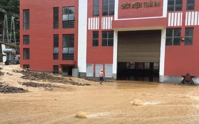 Mưa lớn nhấn chìm nhiều tuyến đường ở Hà Giang, đã có 5 người tử vong Ảnh 2