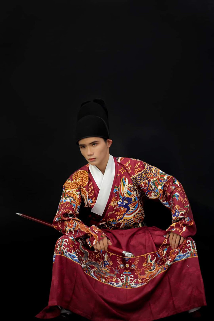 Đam mê cổ trang nhưng thân hình quá khổ, chàng trai giảm ngoạn mục 30 kg để 'phục thù' Ảnh 14