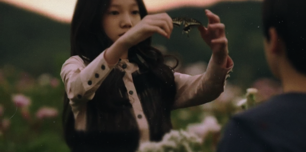 Chủ đề của tập 10 là 'con vịt xấu xí' vì vậy hoàn toàn có thể Moon Young có hai người mẹ