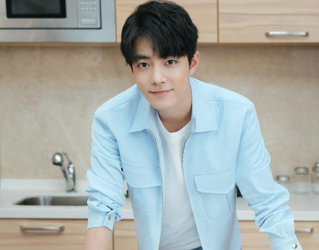 Fan Tiêu Chiến tố nhà Vương Nhất Bác đạo ý tưởng, bắt chước treo dây đỏ chúc phúc cho thần tượng Ảnh 8