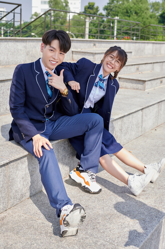 Quên gia đình Hoa dâm bụt, cặp đôi 'Phúc Hậu' tình tứ trong sự kiện khiến fan ship rần rần Ảnh 6