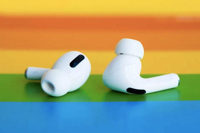 AirPods Pro. Ảnh: CNET
