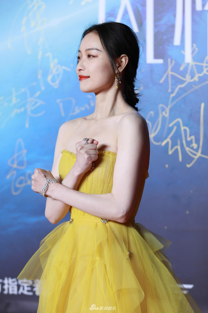 Những mỹ nhân Hoa ngữ có phong cách thời trang ấn tượng trên thảm đỏ Ảnh 14