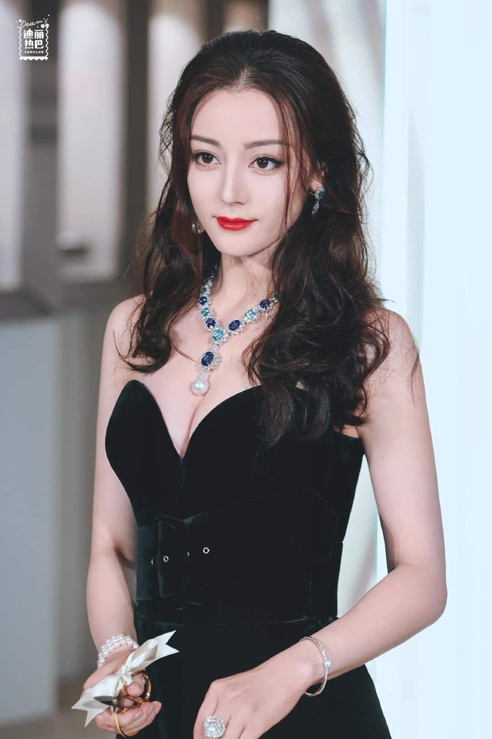 Những mỹ nhân Hoa ngữ có phong cách thời trang ấn tượng trên thảm đỏ Ảnh 19