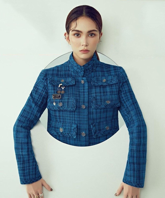 Tuy đã có 2 con nhưng nhan sắc và thần thái của mỹ nhân sinh năm 1993 vẫn luôn nổi bật