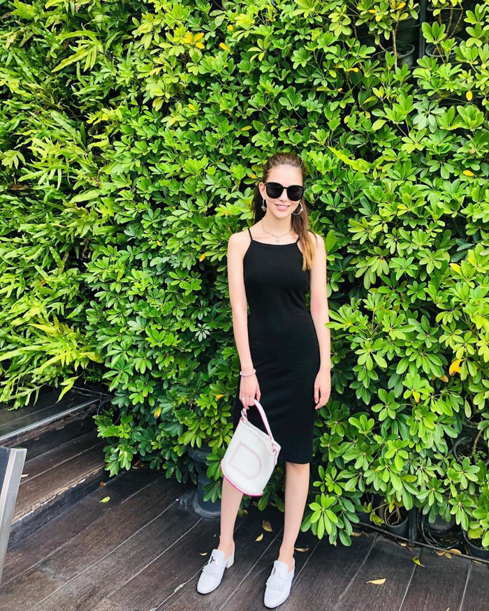 Nhan sắc lai xinh đẹp cùng gu thời trang nổi bật của vợ Châu Kiệt Luân luôn 'hớp hồn' người đối diện Ảnh 14