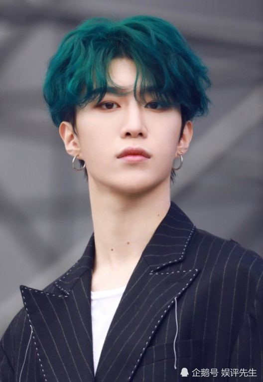 Khi các nghệ sĩ Hoa ngữ 'thi nhau' nhuộm tóc màu xanh: Từ phong cách Âu Mỹ đến đẹp như bước ra từ truyện tranh, thậm chí là phong cách quái gỡ Ảnh 15