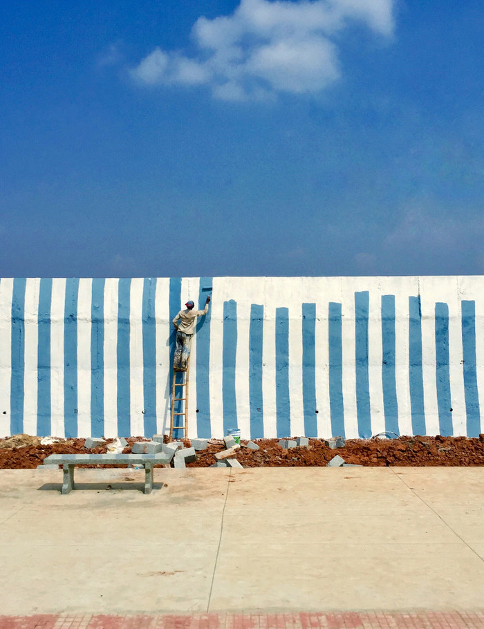 Giải nhất hạng mục 'Bức ảnh của năm' thuộc về nhiếp ảnh gia Artyom Baryshau người Belarus, với bức ảnh 'No Walls', chụp bằng iPhone 6.